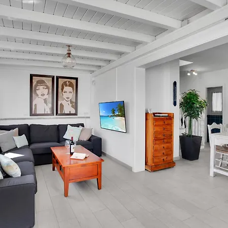 Amazing By The With Private Pool Villa Corralejo