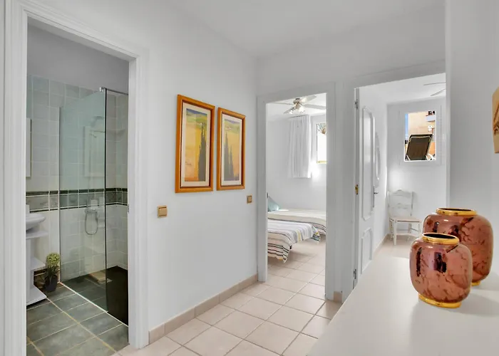 Villa Amazing By The With Private Pool