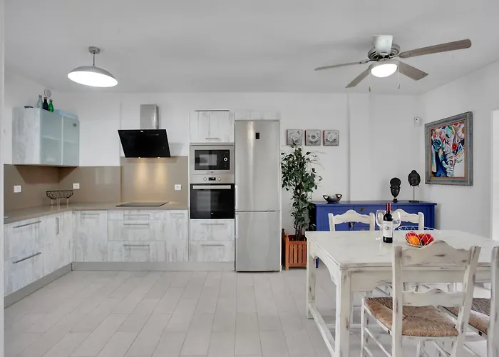 Villa Amazing By The With Private Pool